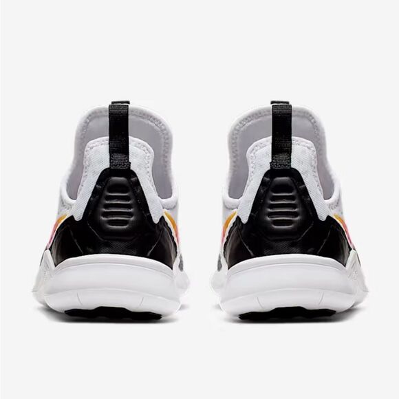 Nike Free TR 8 Athletic Shoes- Black/Laser Fuschia - Picture 5 of 11